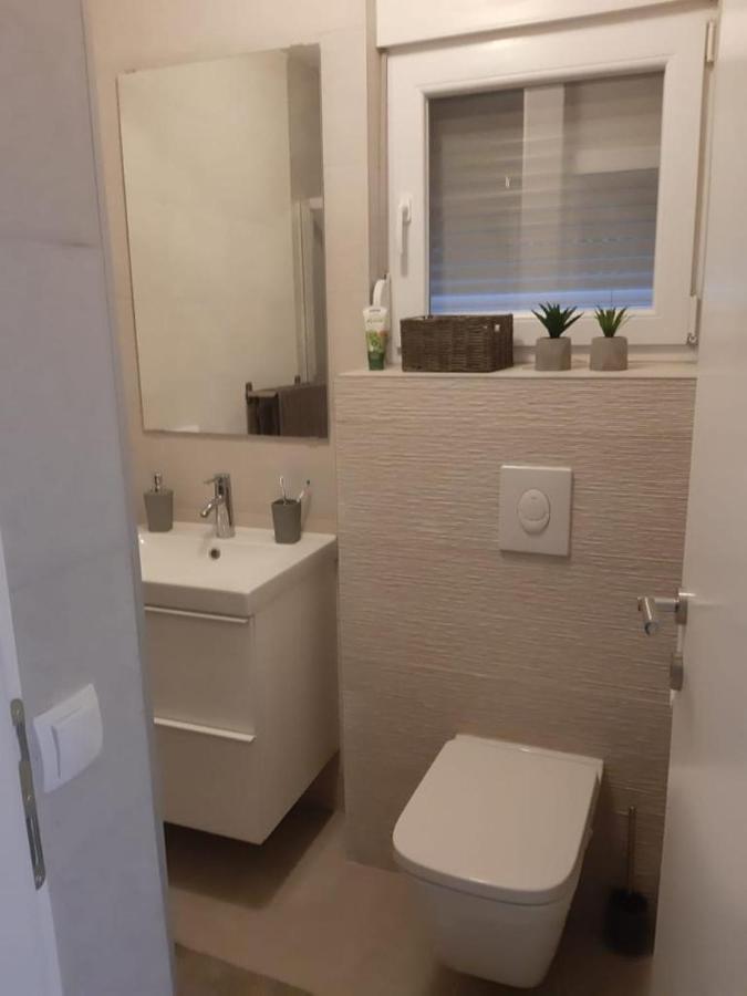 Apartman Hmelina Vrsi Exterior foto